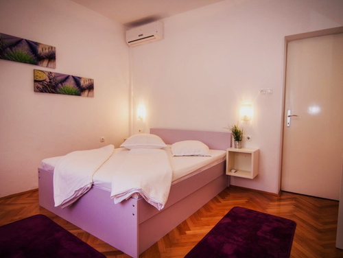 Villa Lara with pool&whirpool&pet friendly&100m from the sea- Rab