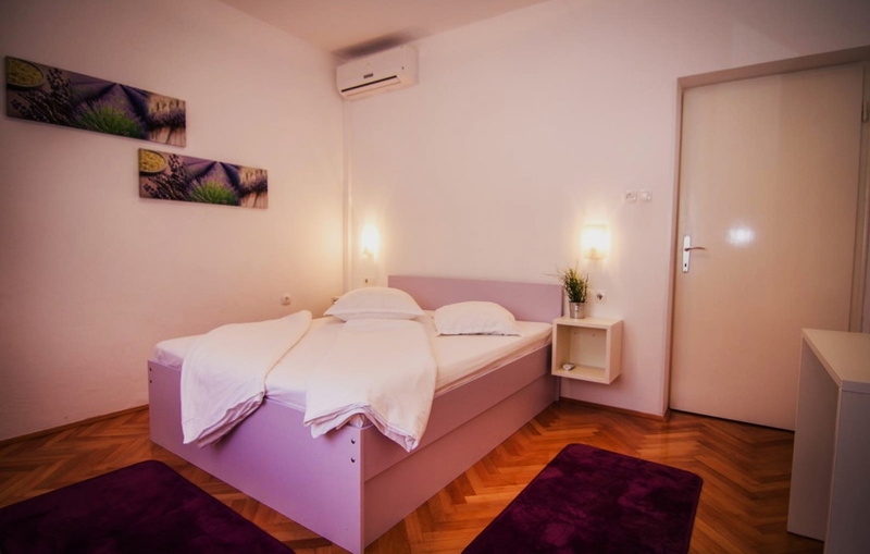 Villa Lara with pool&whirpool&pet friendly&100m from the sea- Rab