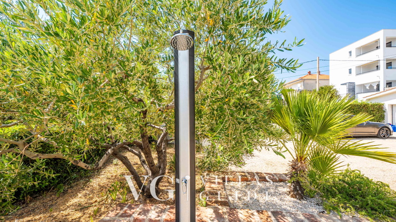 Villa Lara with pool&whirpool&pet friendly&100m from the sea- Rab Dodatni sadržaji