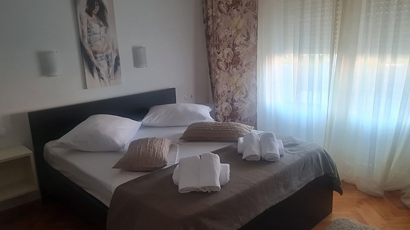 Villa Lara with pool&whirpool&pet friendly&100m from the sea- Rab