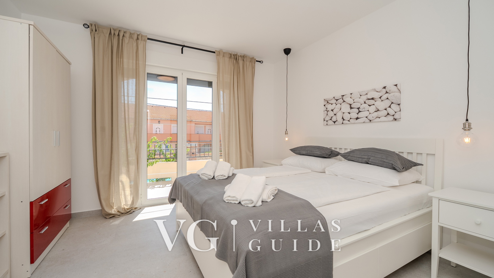 Villa Lara with pool&whirpool&pet friendly&100m from the sea- Rab Spavaća soba