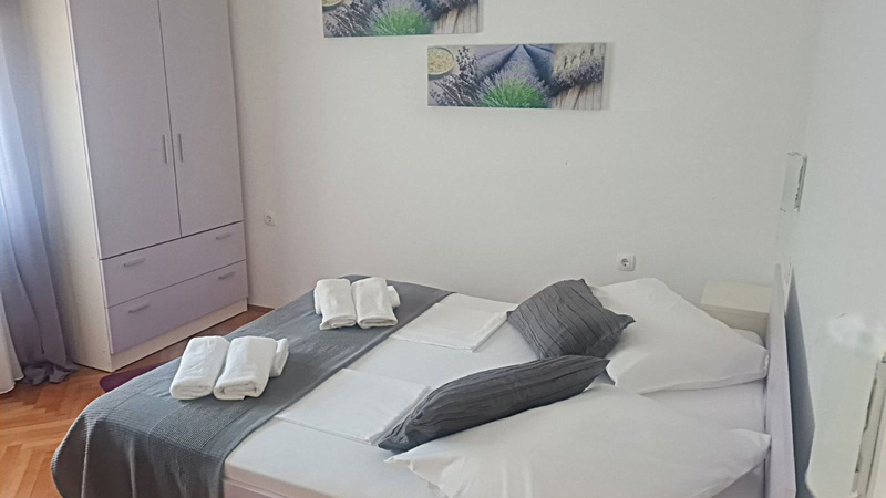 Villa Lara with pool&whirpool&pet friendly&100m from the sea- Rab