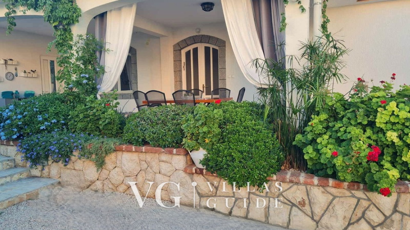 Villa Lara with pool&whirpool&pet friendly&100m from the sea- Rab Dvorište i vanjski dio objekta