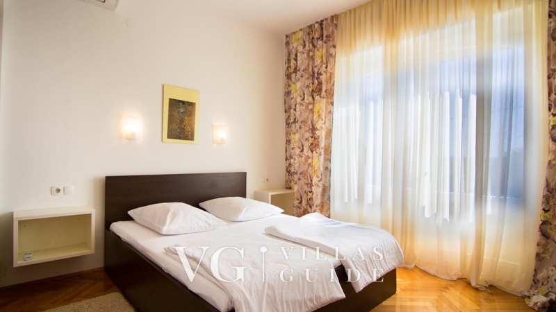 Villa Lara with pool&whirpool&pet friendly&100m from the sea- Rab Schlafzimmer