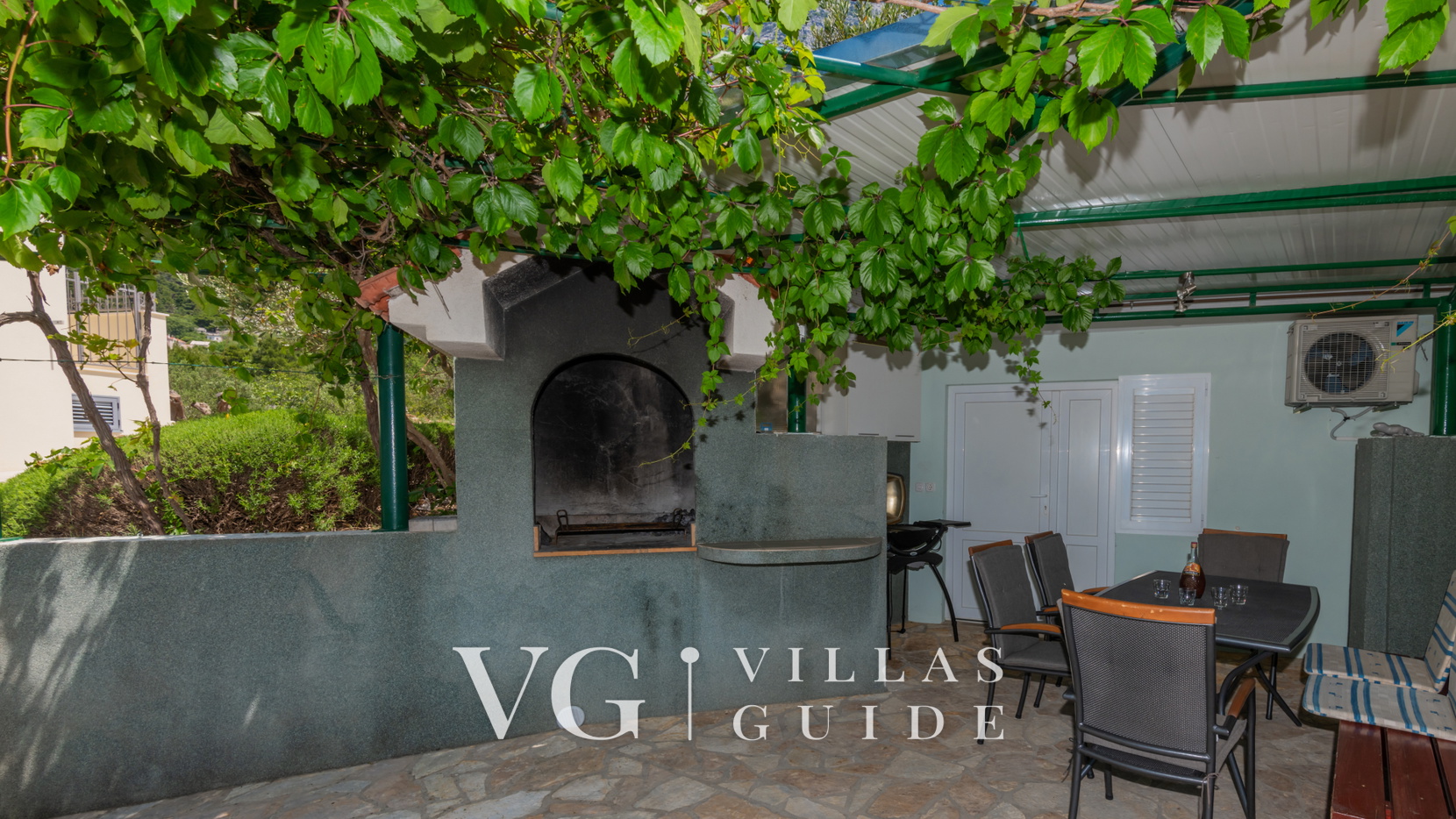 Villa Radić -  Makarska-Bast