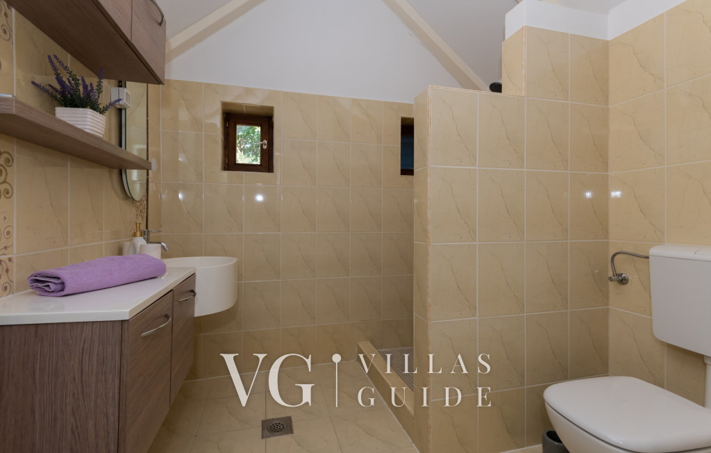 Villa Toni - Makarska-Zmijavci Badezimmer