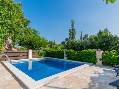 Holiday home Makarska - Zmijavci