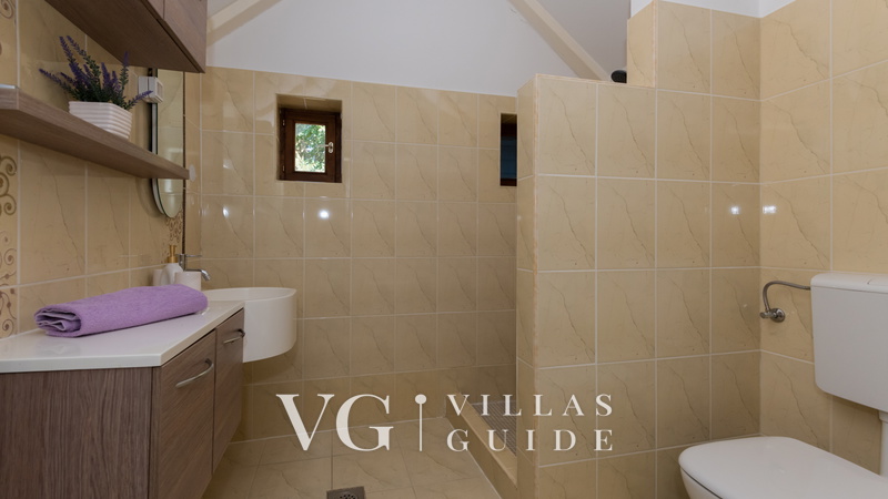 Villa Toni - Makarska-Zmijavci Bathroom