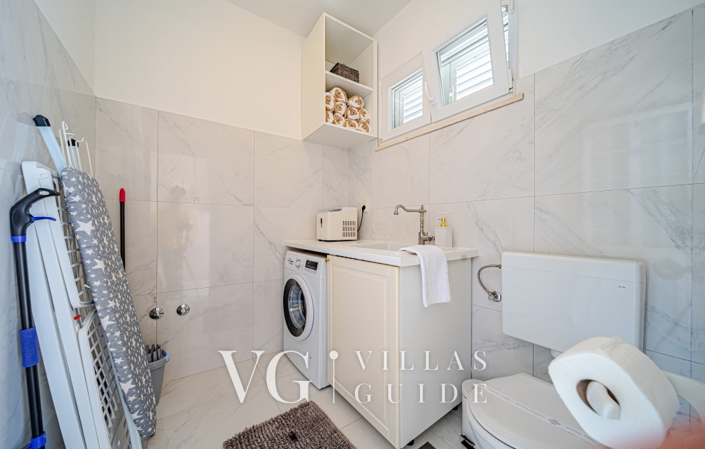 Seafront Villa Mijo Ostalo
