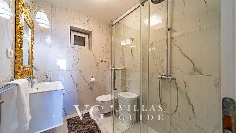 Seafront Villa Mijo Kupaonica