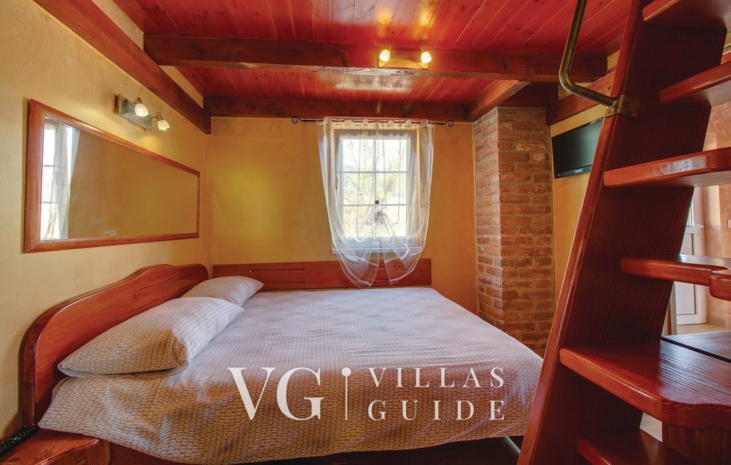 Villa Victoria beachfront&pool &petfriendly Bedroom