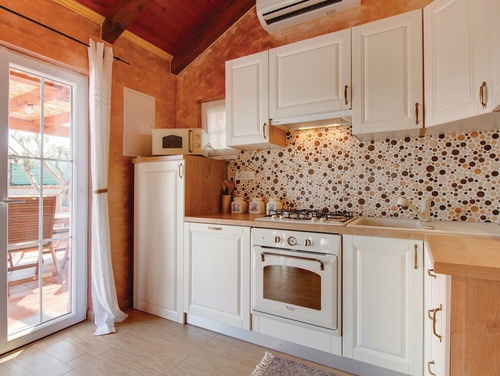 Villa Victoria beachfront&pool &petfriendly