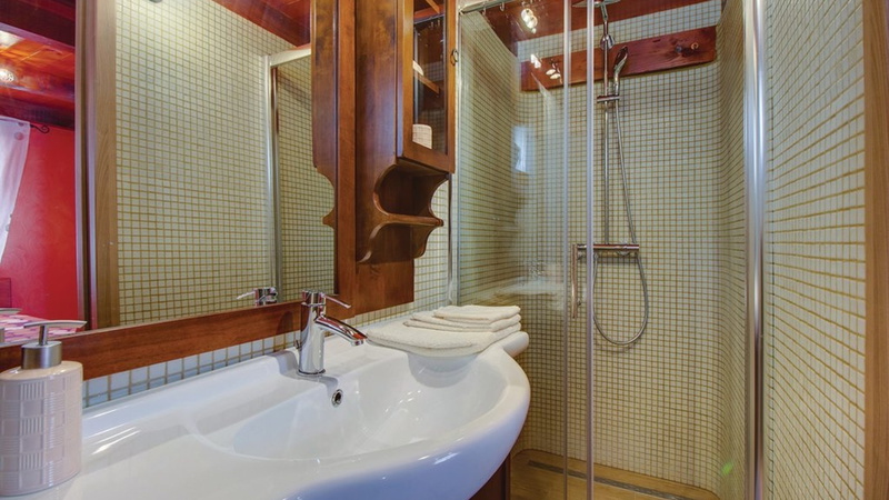 Villa Victoria beachfront&pool