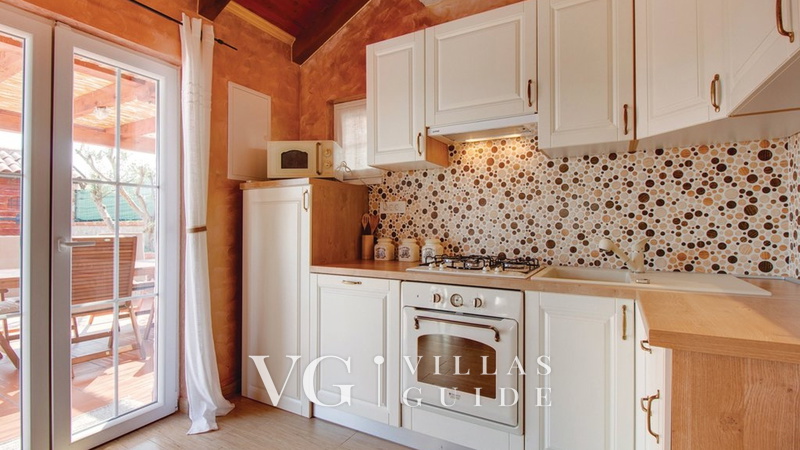 Villa Victoria beachfront&pool Küche