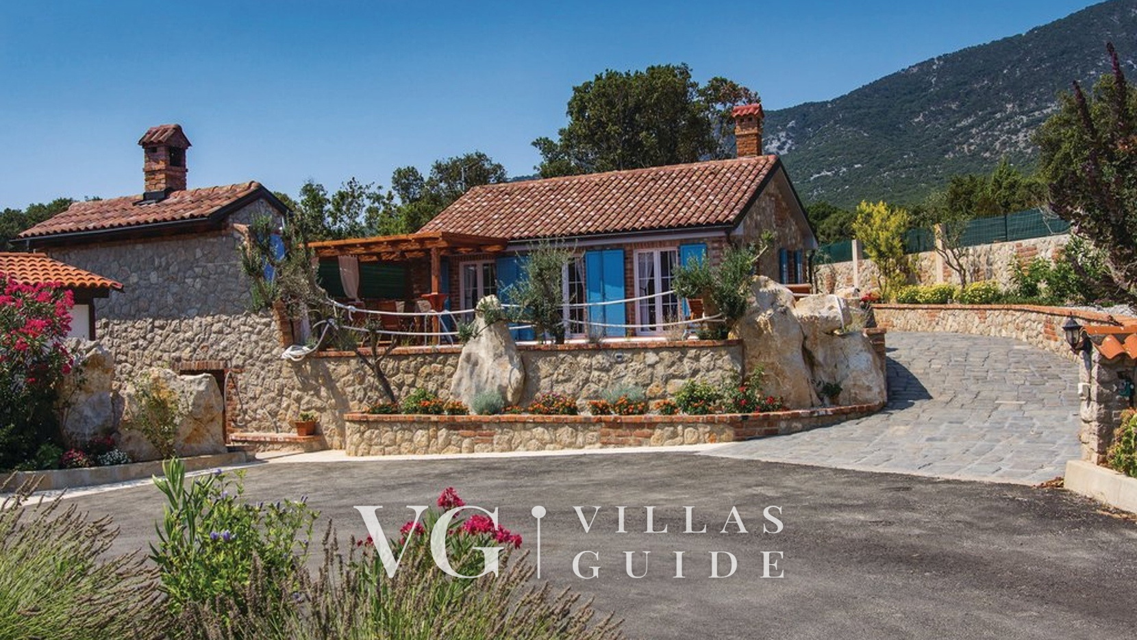 Villa Victoria beachfront&pool Garten und Außenbereich