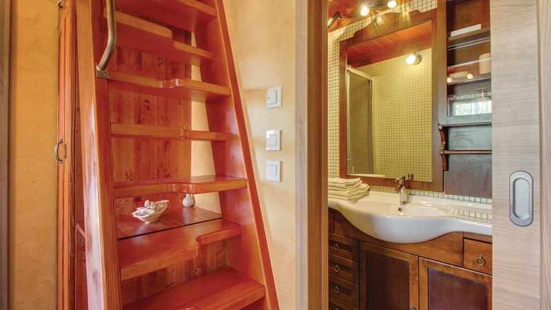 Villa Victoria beachfront&pool