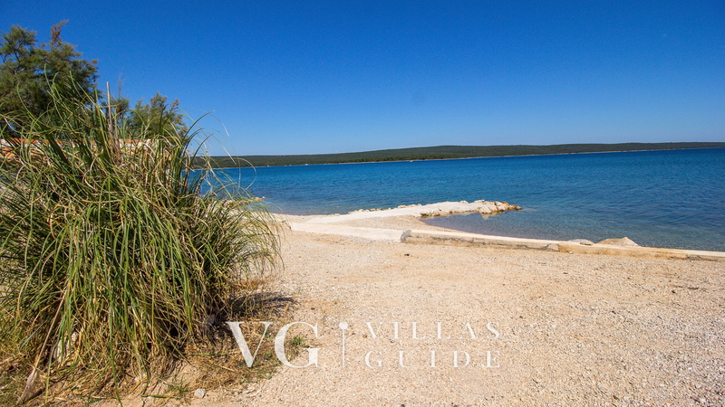 Villa Victoria beachfront&pool micro_location