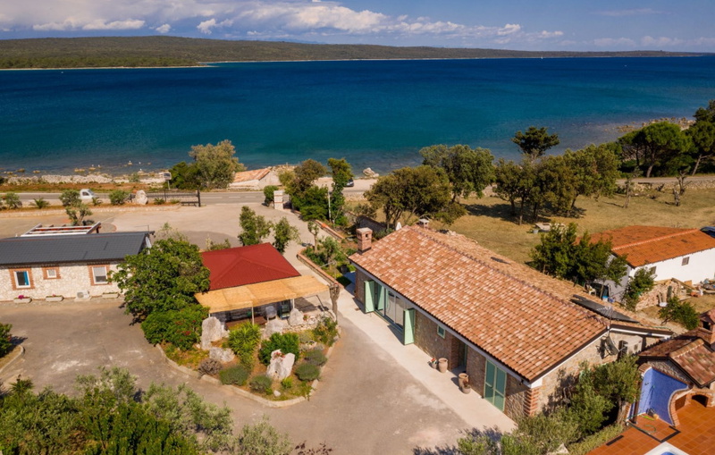 Vila Roselina beachfront&pool&whirpool&petfriendly