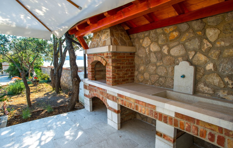 Vila Roselina beachfront&pool&whirpool&petfriendly