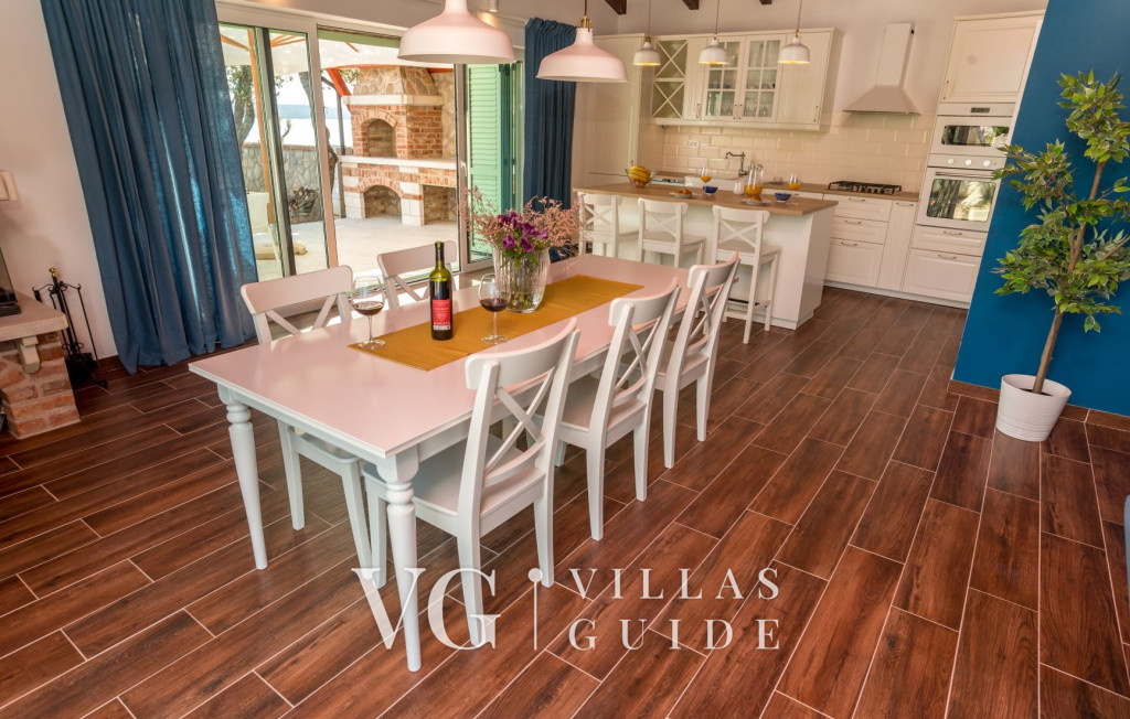 Vila Roselina beachfront&pool&whirpool&petfriendly Kitchen