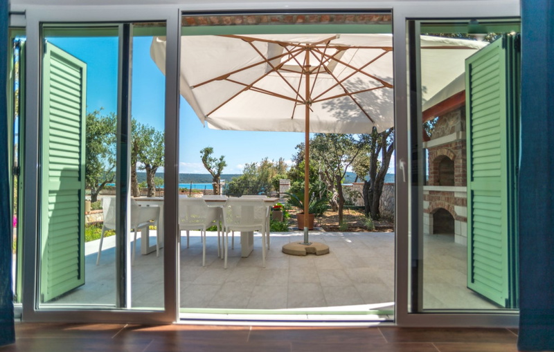 Vila Roselina beachfront&pool&whirpool&petfriendly