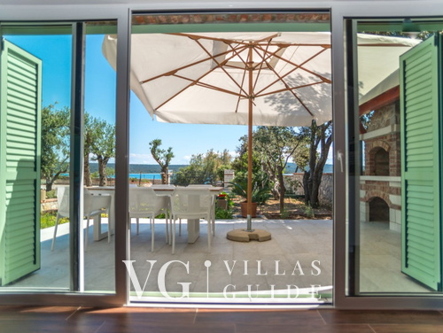 Vila Roselina beachfront&pool&whirpool&petfriendly