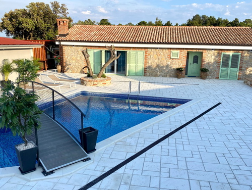 Vila Roselina beachfront&pool&whirpool&petfriendly