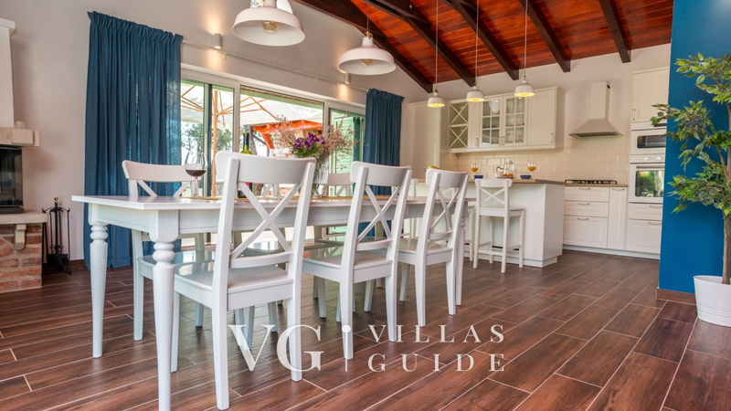 Vila Roselina beachfront&pool&whirpool