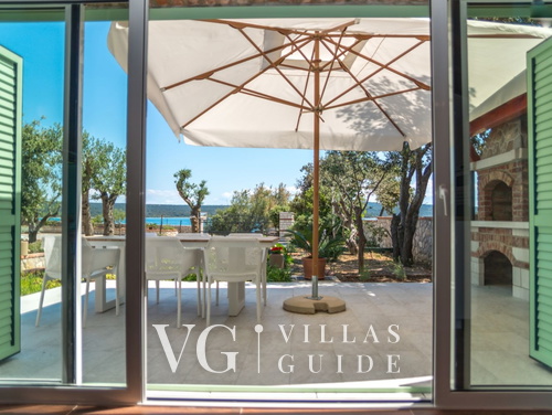 Vila Roselina beachfront&pool&whirpool