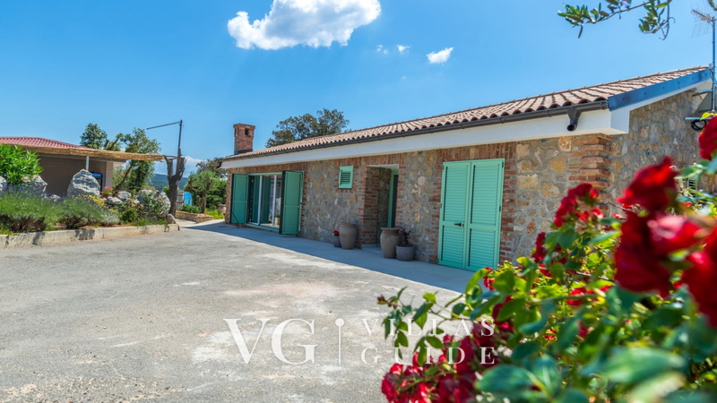 Vila Roselina beachfront&pool&whirpool Dvorište i vanjski dio objekta