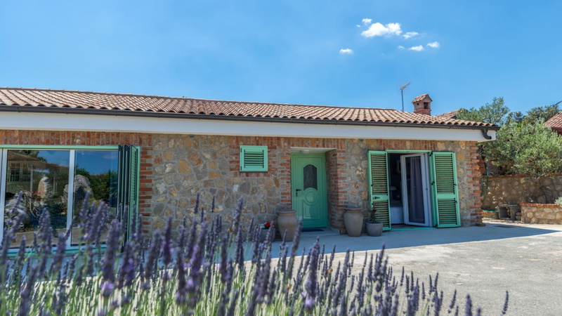 Vila Roselina beachfront&pool&whirpool