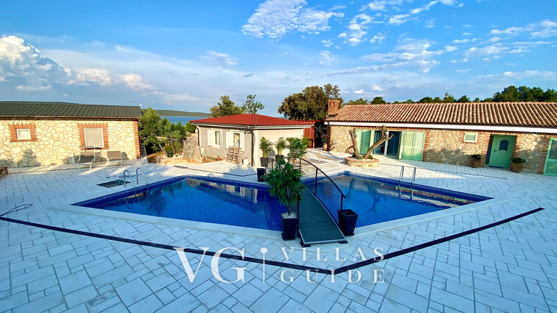 Vila Roselina beachfront&pool&whirpool
