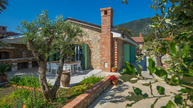 Vila Roselina beachfront&pool&whirpool