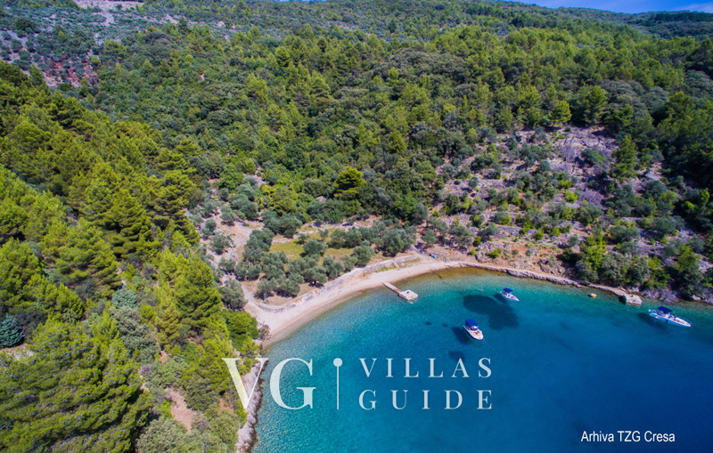 Villa Gabrijela beachfront&pool&whirpool&petfriendly Microlocation