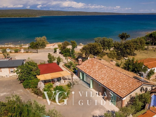 Villa Gabrijela beachfront&pool&whirpool&petfriendly