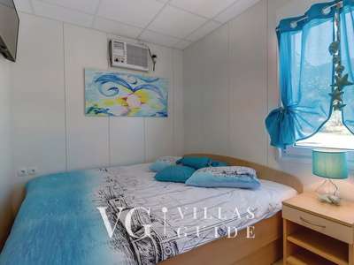 Villa Gabrijela beachfront&pool&whirpool&petfriendly Camera da letto