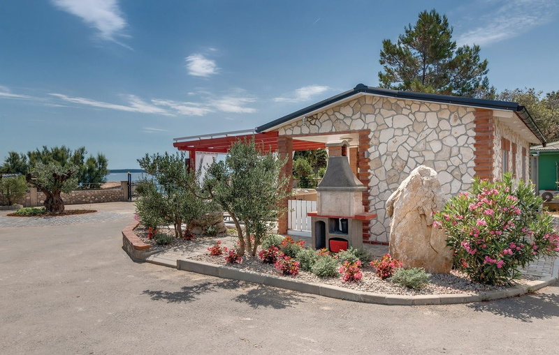 Villa Gabrijela beachfront&pool&whirpool&petfriendly