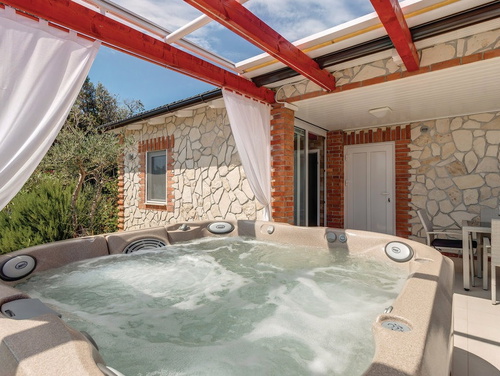 Villa Gabrijela beachfront&pool&whirpool&petfriendly