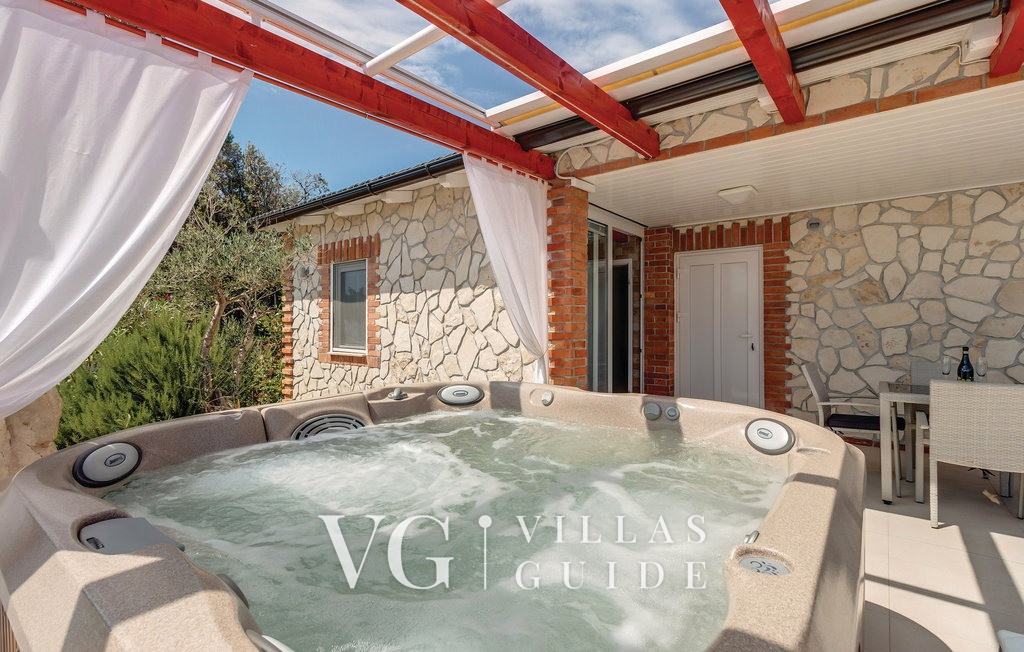 Villa Gabrijela beachfront&pool&whirpool&petfriendly Additional content