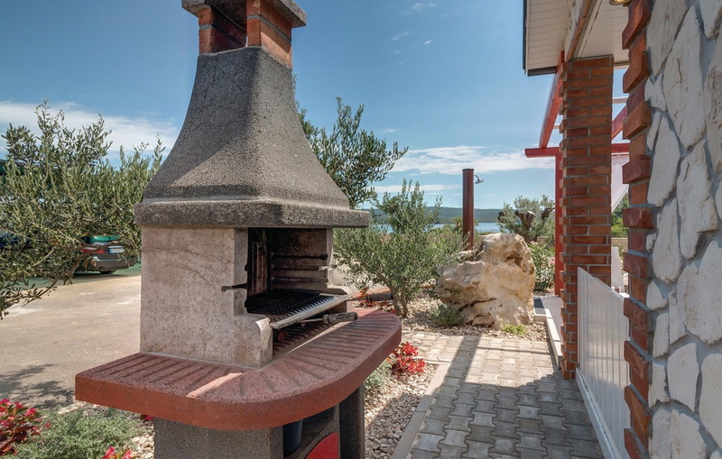 Villa Gabrijela beachfront&pool&whirpool&petfriendly