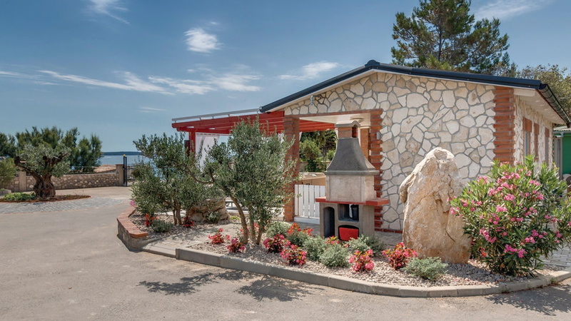 Villa Gabrijela beachfront&pool&whirpool