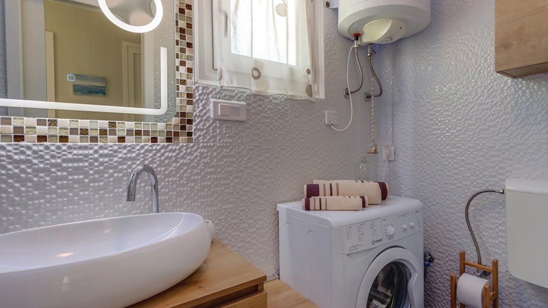 Villa Gabrijela beachfront&pool&whirpool