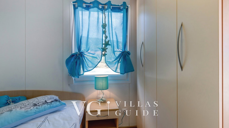 Villa Gabrijela beachfront&pool&whirpool