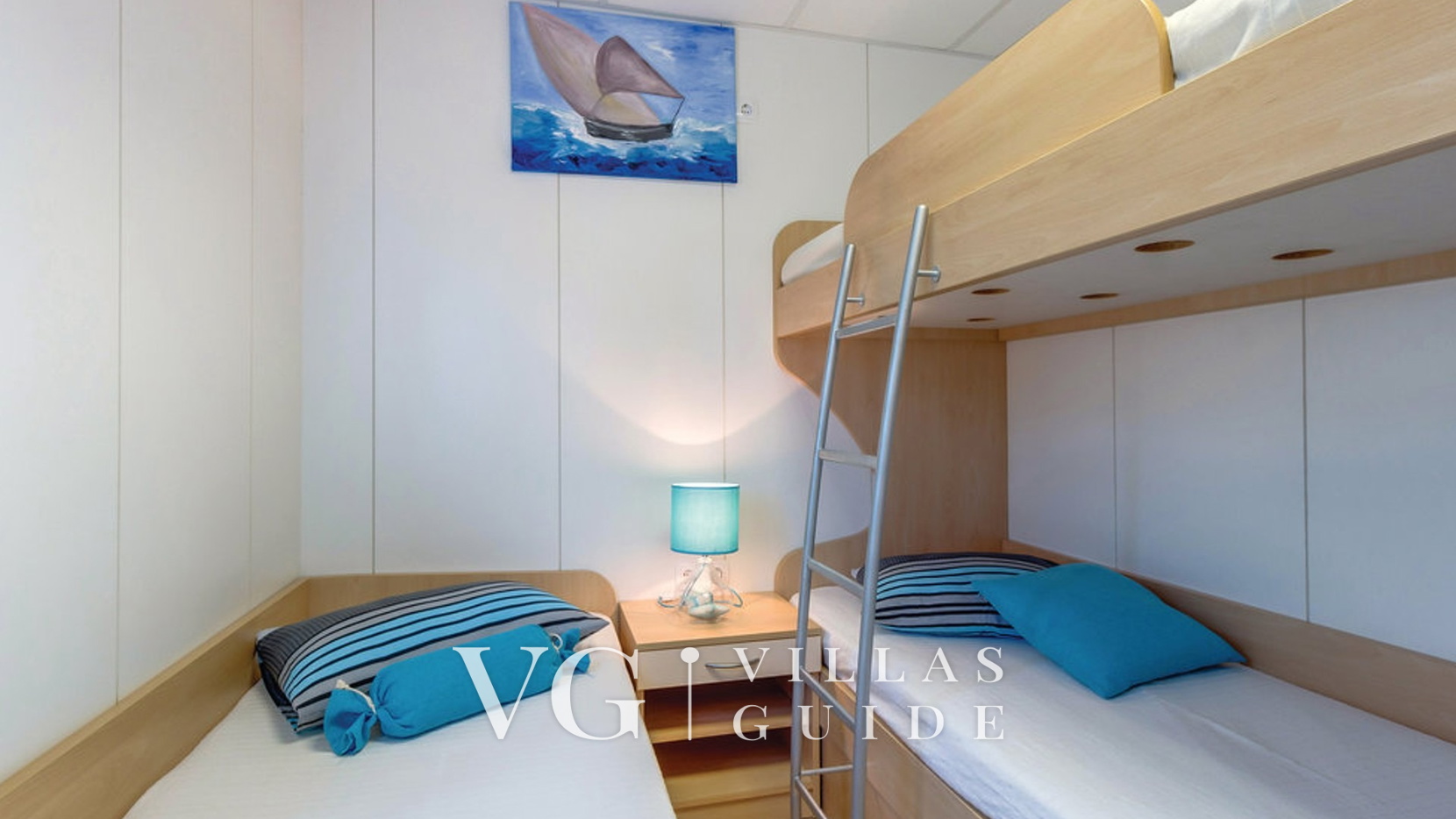 Villa Gabrijela beachfront&pool&whirpool Camera da letto