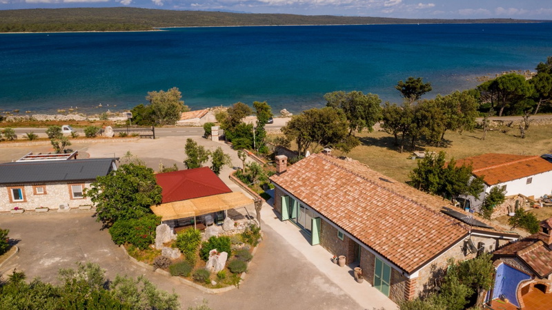 Villa Gabrijela beachfront&pool&whirpool