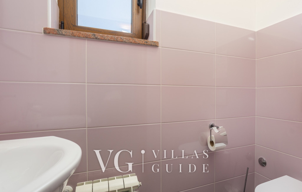 House Luka Guest toilet