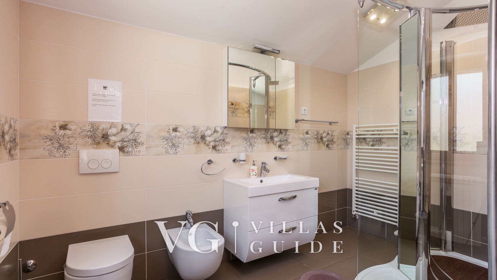 House Luka Badezimmer