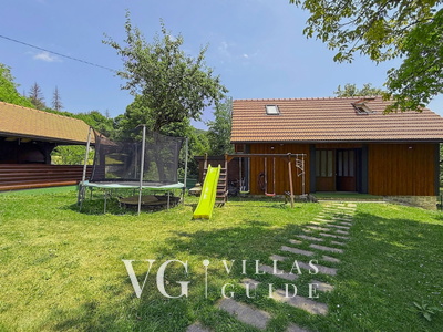 House Toni Additional content