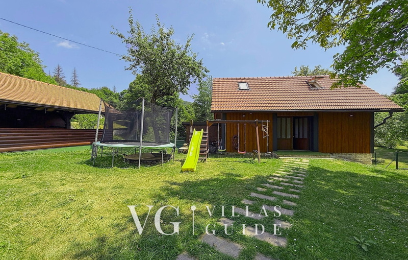 House Toni Contenuto aggiuntivo