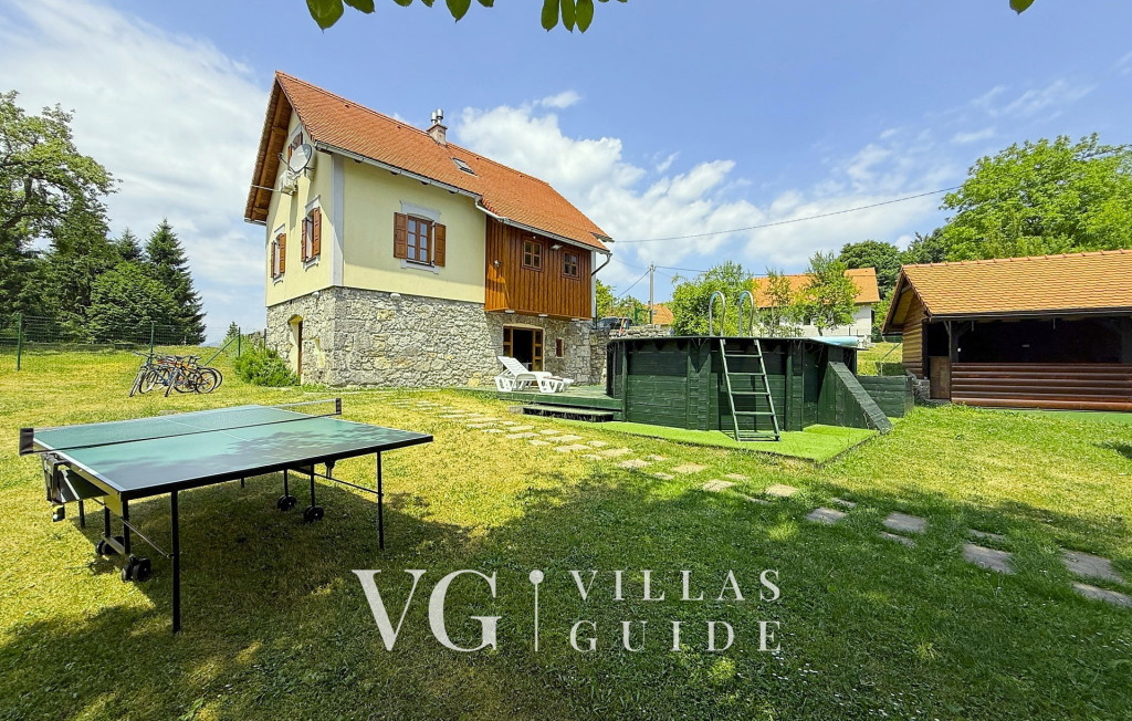 House Toni Contenuto aggiuntivo